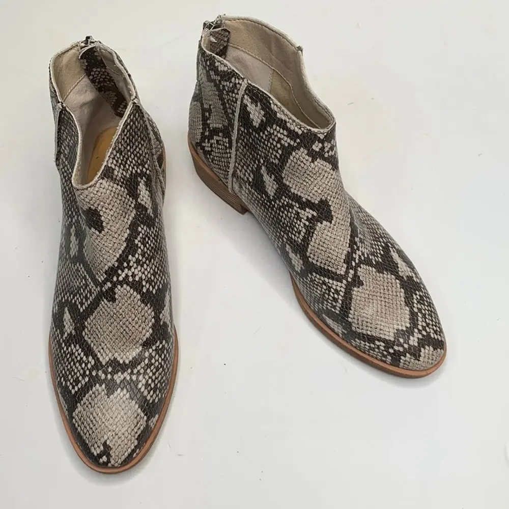 Dolce Vita Women's Tavin Faux Snakeskin Zip Booties Ankle Boots S-044 Sz 8.5